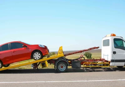 How Much Do Towing Companies Charge Per Day?